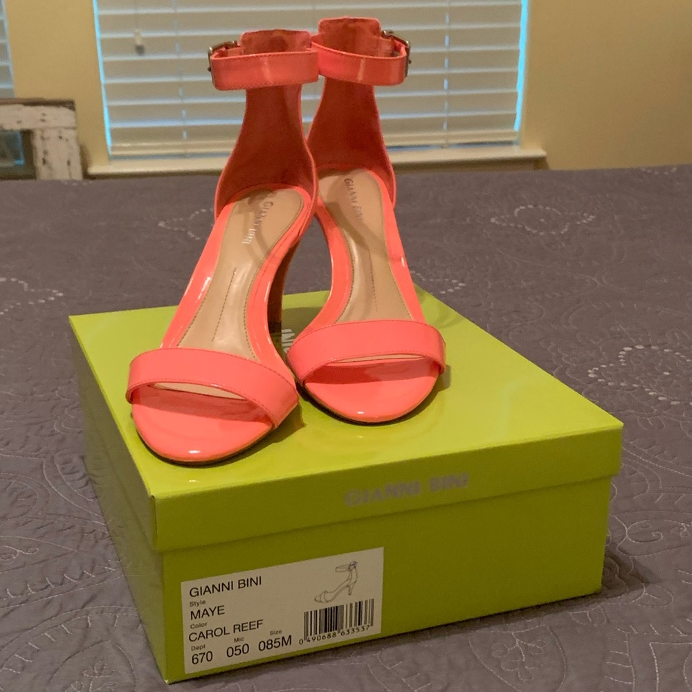 Gianni Bini Maye Heel - size 8.5
